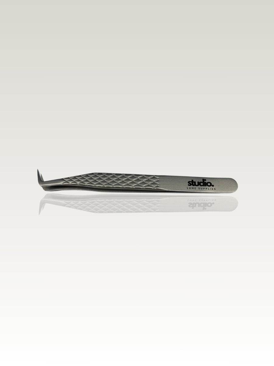 Lume Arched Tweezers