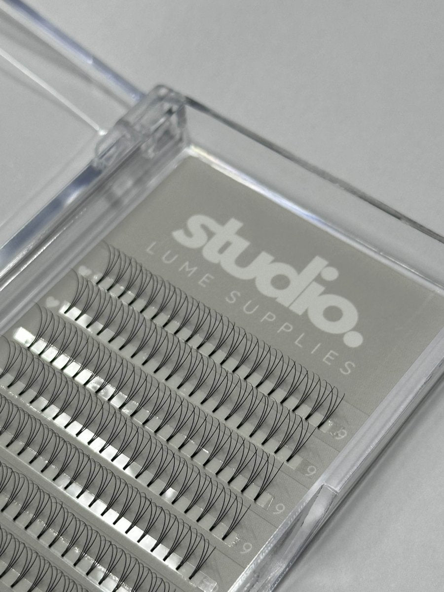 3D Premade Lashes | Acrylic Trays - Studio Lume Supplies