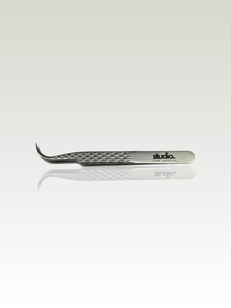 Lume Curved | Tweezers - Studio Lume Supplies